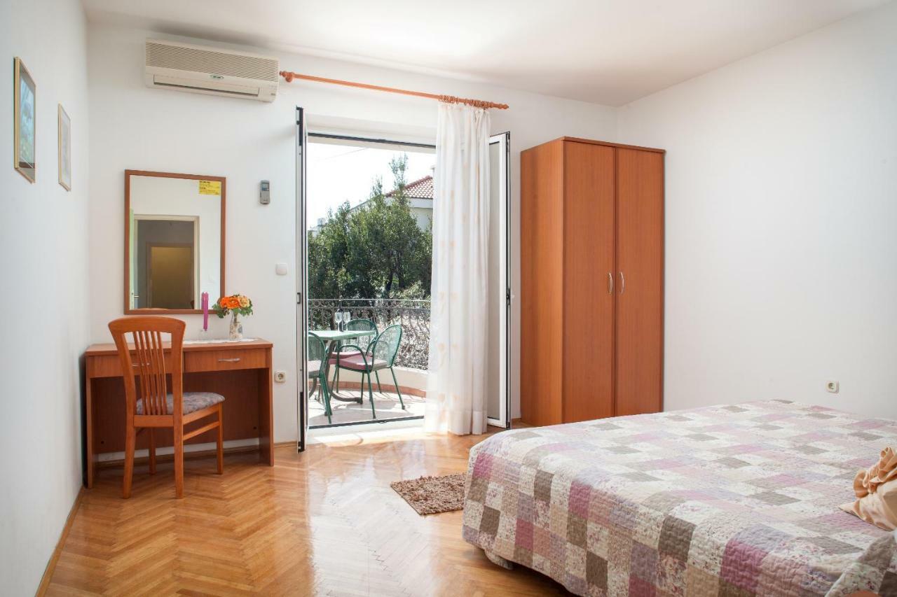 Apartments Cvjetni Dvori Makarska Exterior photo
