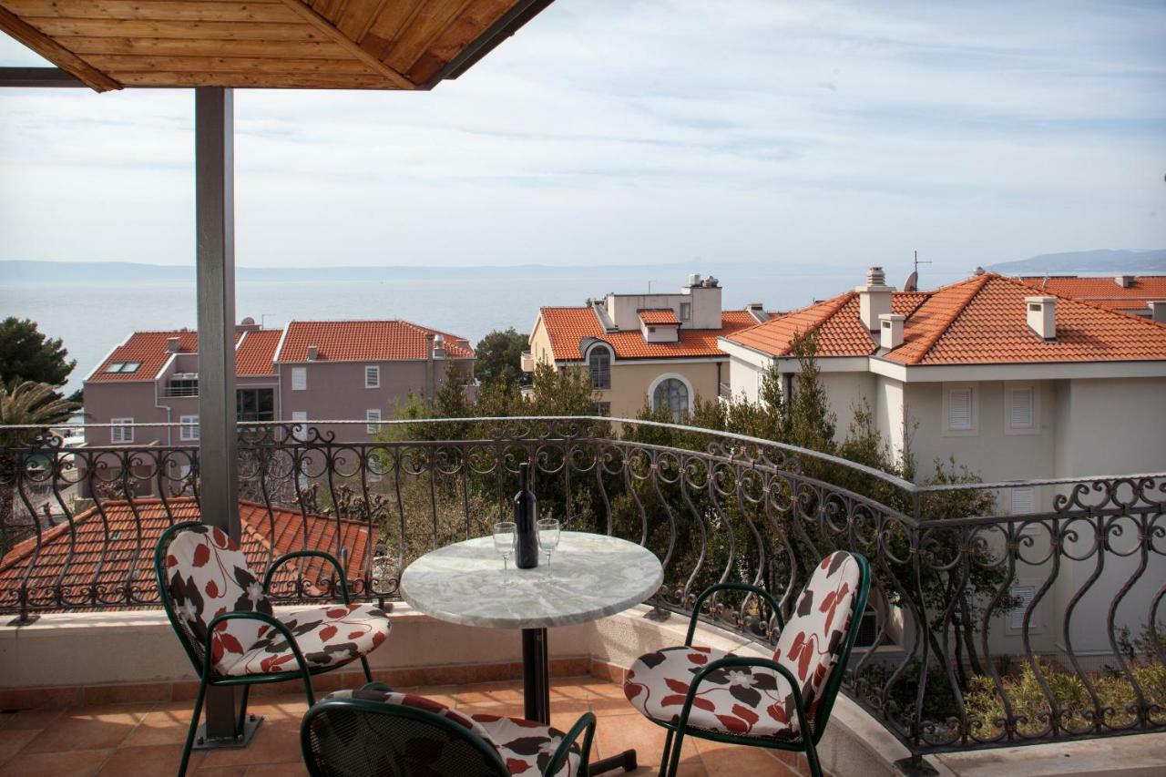 Apartments Cvjetni Dvori Makarska Exterior photo