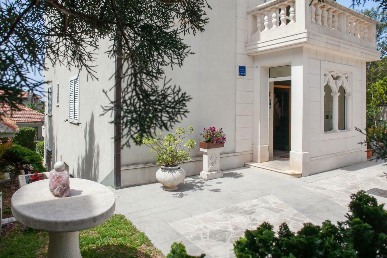 Apartments Cvjetni Dvori Makarska Exterior photo