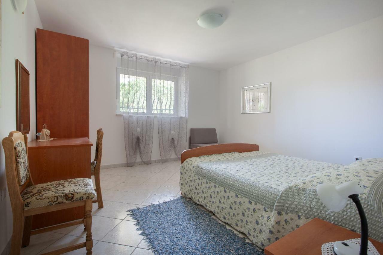 Apartments Cvjetni Dvori Makarska Exterior photo